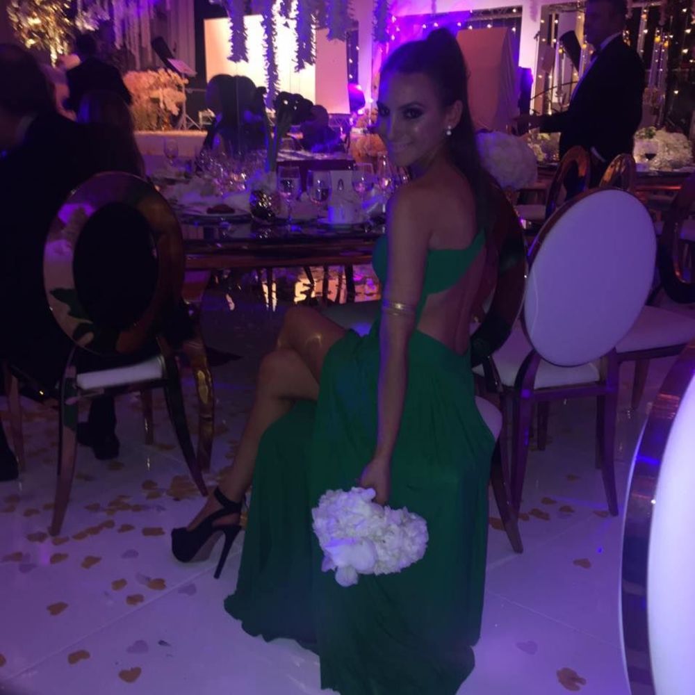 Meet your Posher, Leila